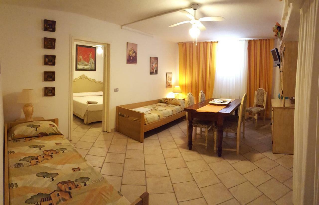 Apartmán Taverna Derosas Golfo Aranci Exteriér fotografie